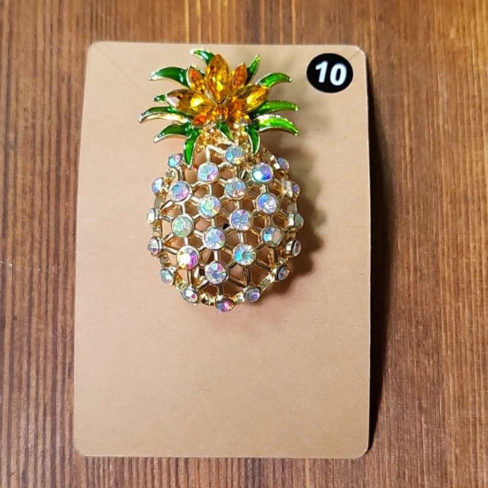 Brooch #10